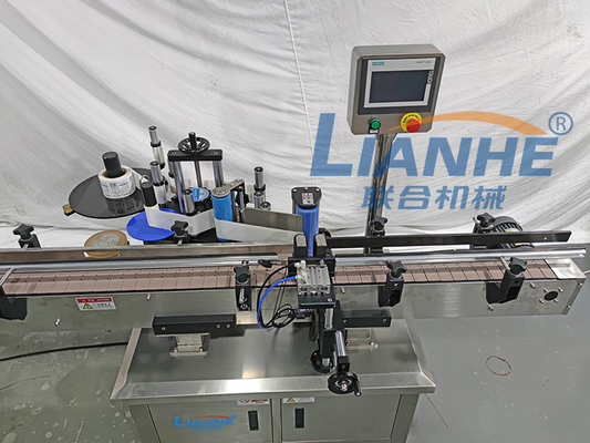 El PLC 12 equipa con inyector la línea de etiquetado que capsula de la máquina de rellenar del jabón líquido de la ducha de la loción automática del gel