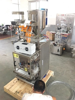 Acero inoxidable de la máquina de rellenar 50ML de la bolsita del champú del control del PLC